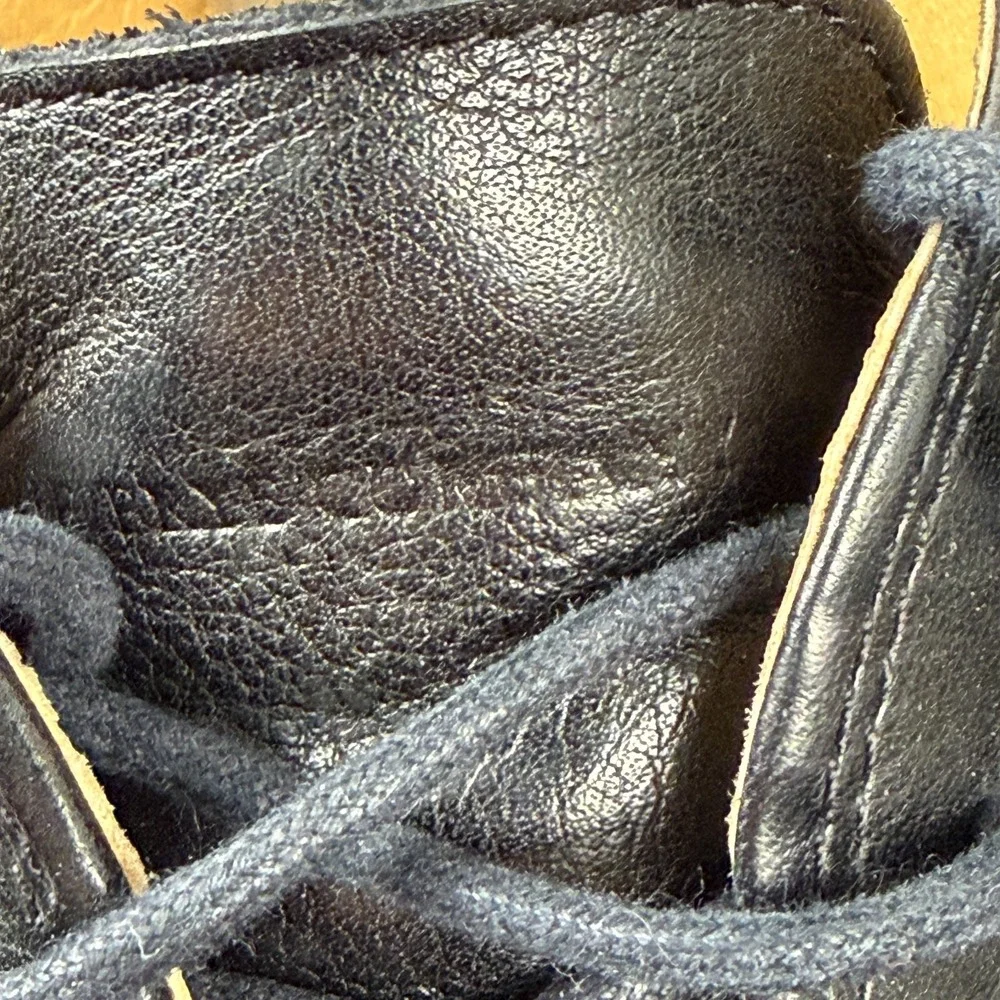 Frye Phillip Chukka Boot Men's 9.5B Black Leather Classic Lace-Up Career Dress